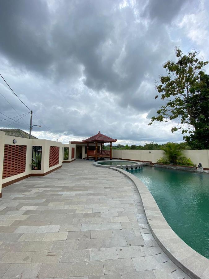 Guest House / Homestay Bukit Mutiara Residence Ngingas Exterior foto